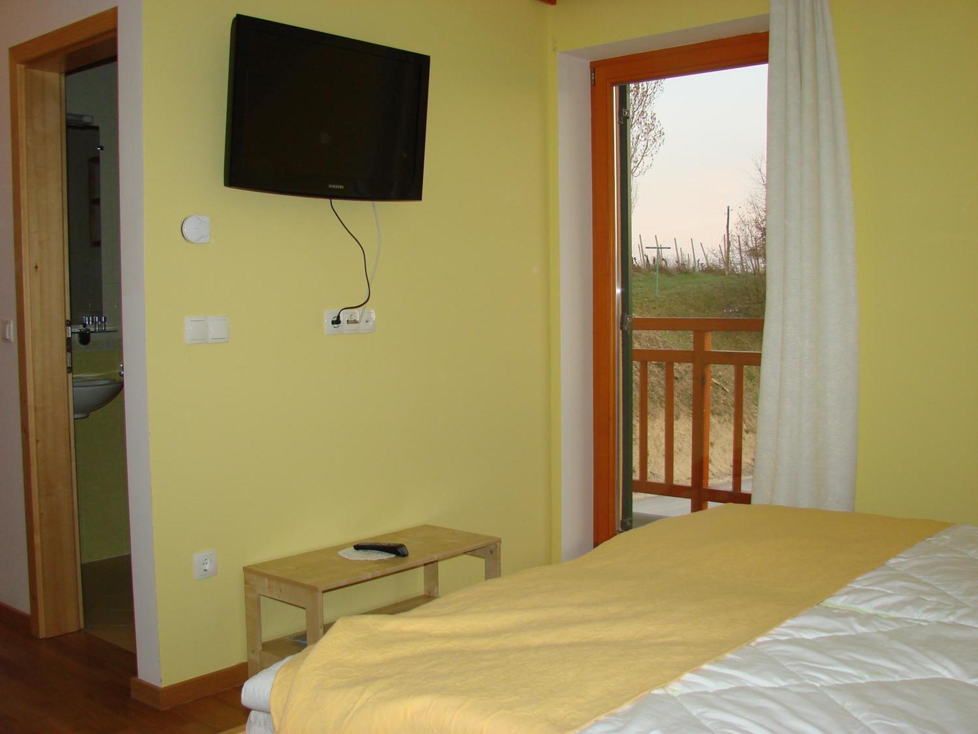 Farm Stay Jarc Vineyard Svecina Habitación foto